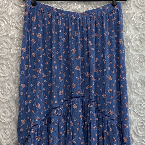 American Eagle | Floral Hi-Low Skirt - Picture 2 of 12